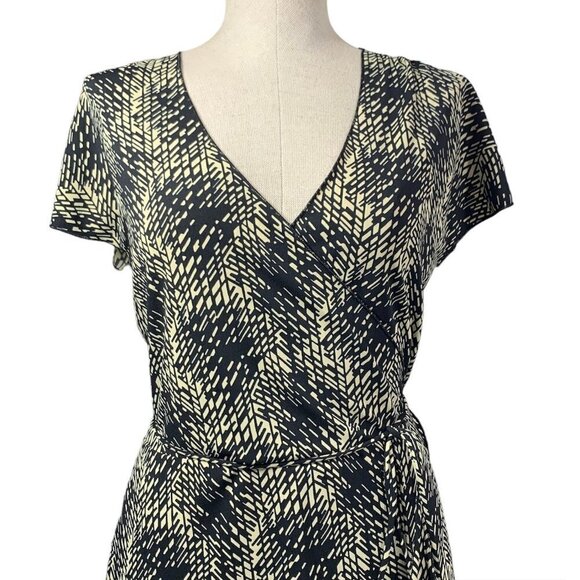 Kenneth Cole Split Sleeve Print Wrap Dress Khaki/Black, Sz Medium Style#QBMU2805 - Picture 7 of 12